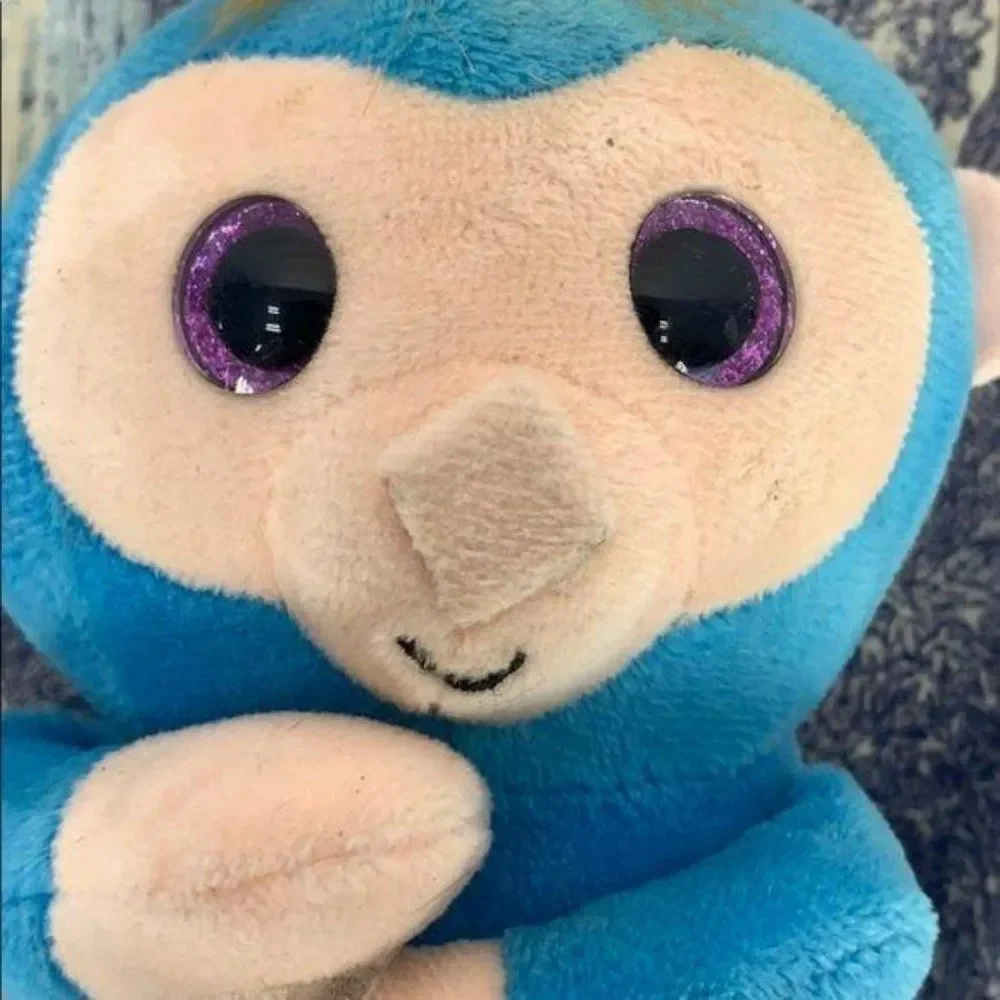 Fingerlings Hugs - Monkey Blue‎ body Purple Eyes Plush Stuffed Toy